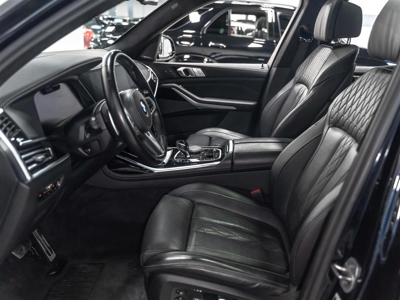 2022 BMW X7 M50i|M AERODYNAMICS|INDIVIDUAL|MASSAGE|LASER LIGHTS|ADAPT CRUISE Photo