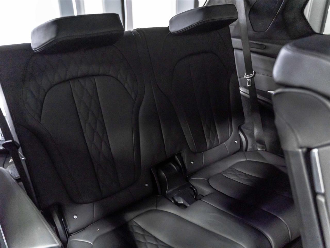 2022 BMW X7 M50i|M AERODYNAMICS|INDIVIDUAL|MASSAGE|LASER LIGHTS|ADAPT CRUISE Photo