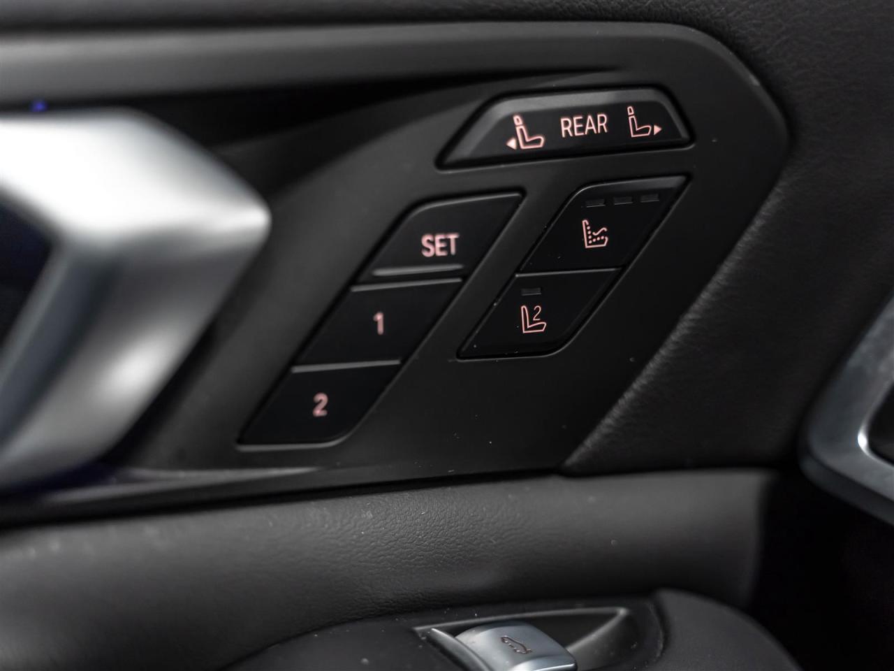 2022 BMW X7 M50i|M AERODYNAMICS|INDIVIDUAL|MASSAGE|LASER LIGHTS|ADAPT CRUISE Photo