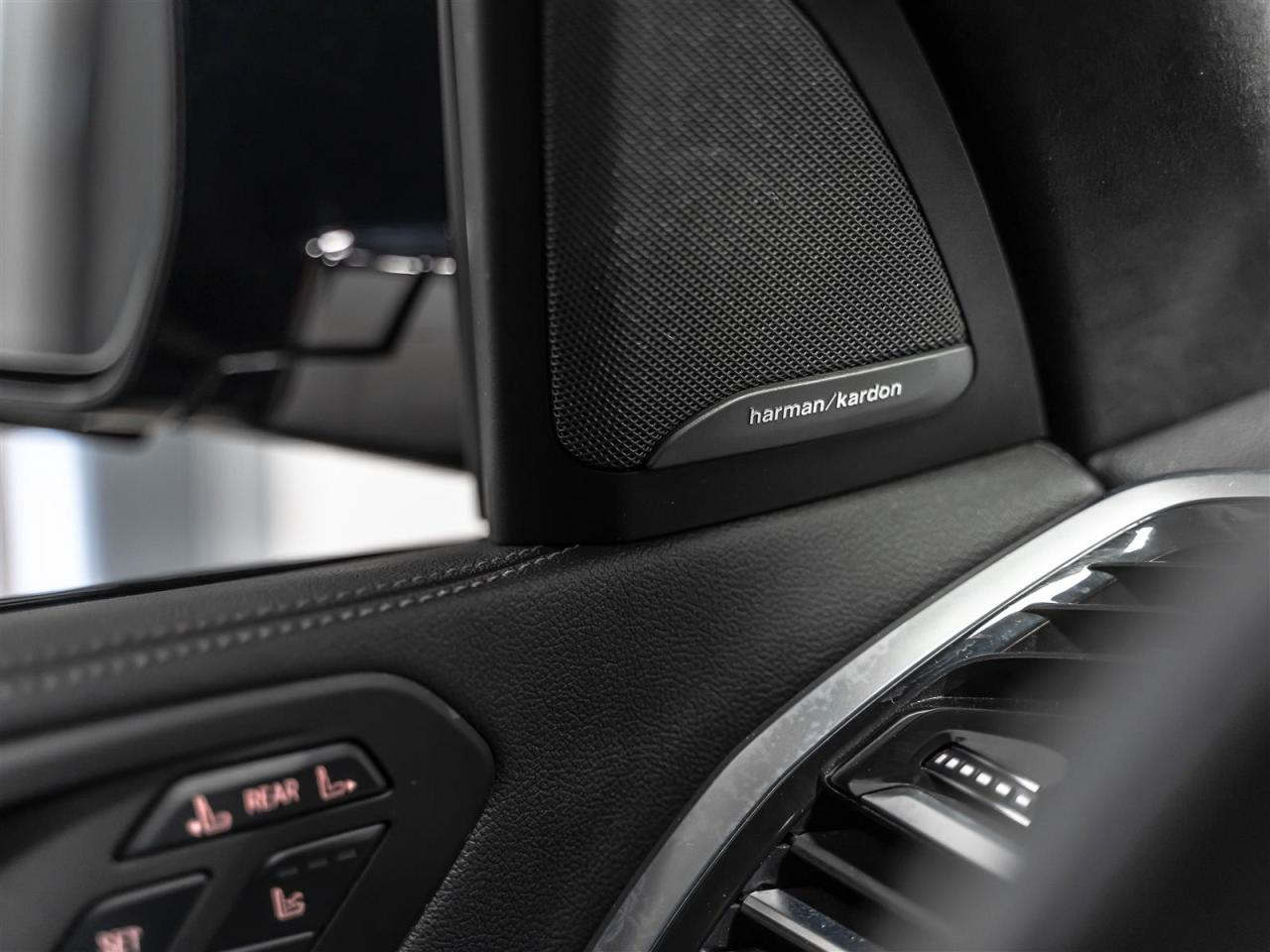 2022 BMW X7 M50i|M AERODYNAMICS|INDIVIDUAL|MASSAGE|LASER LIGHTS|ADAPT CRUISE Photo