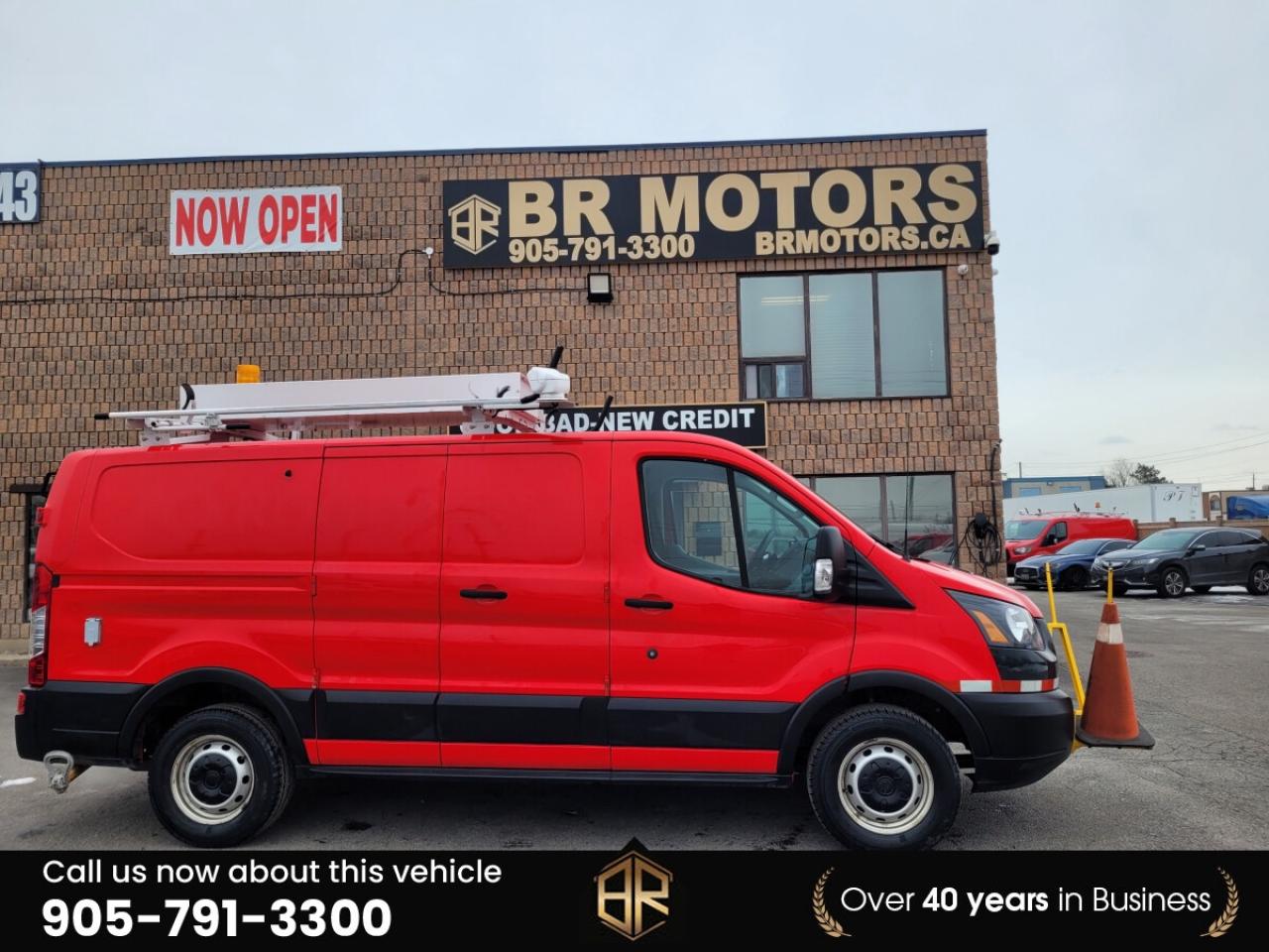 2019 Ford Transit T-250 Van | No Accidents Reported  | Roof Rack Photo