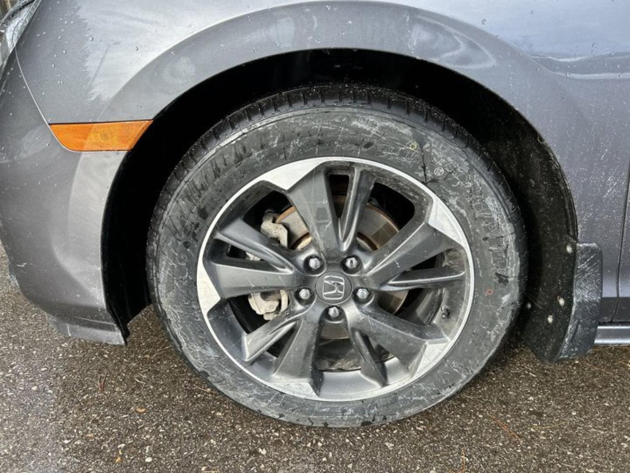 2024 Honda Odyssey Touring | Sunroof | Remote Start | 2nd Row Captain Seats Photo