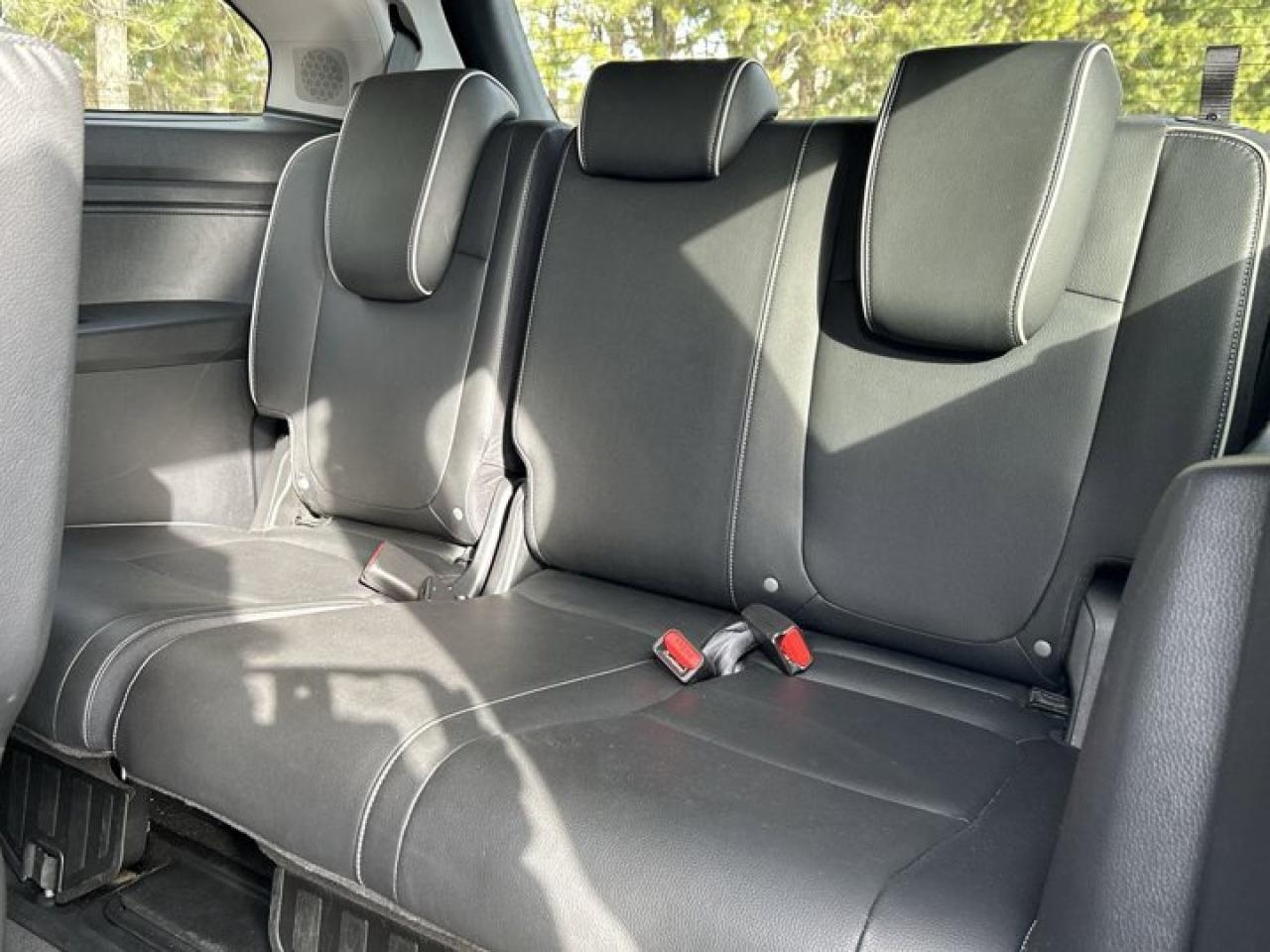 2024 Honda Odyssey Touring | Sunroof | Remote Start | 2nd Row Captain Seats Photo