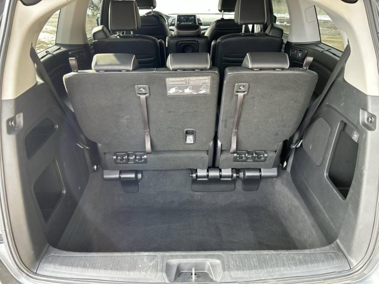 2024 Honda Odyssey Touring | Sunroof | Remote Start | 2nd Row Captain Seats Photo