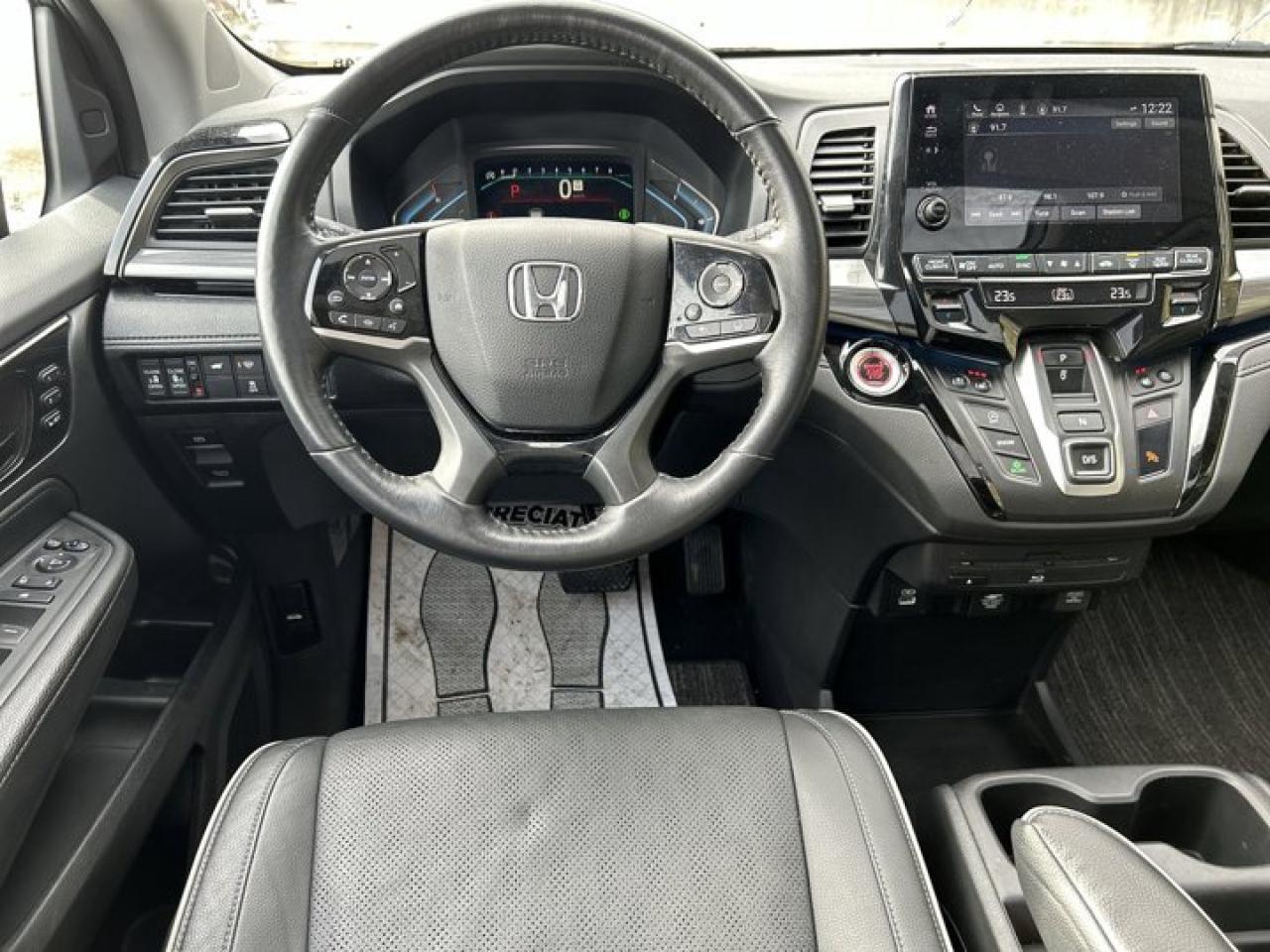 2024 Honda Odyssey Touring | Sunroof | Remote Start | 2nd Row Captain Seats Photo