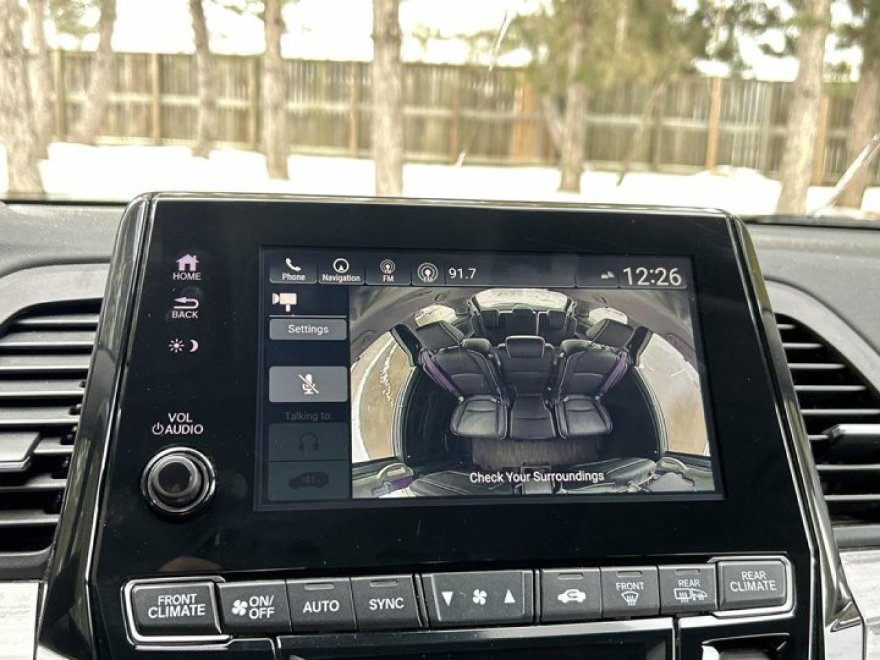 2024 Honda Odyssey Touring | Sunroof | Remote Start | 2nd Row Captain Seats Photo