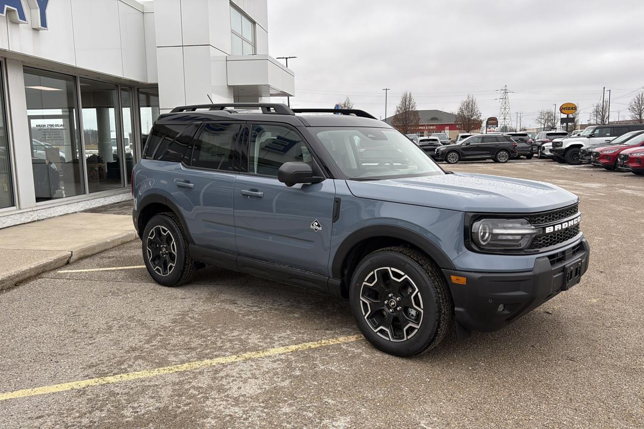 2025 Ford Bronco Sport OUTER BANKS, TECH PKG, MOONROOF, REMOTE START Photo4