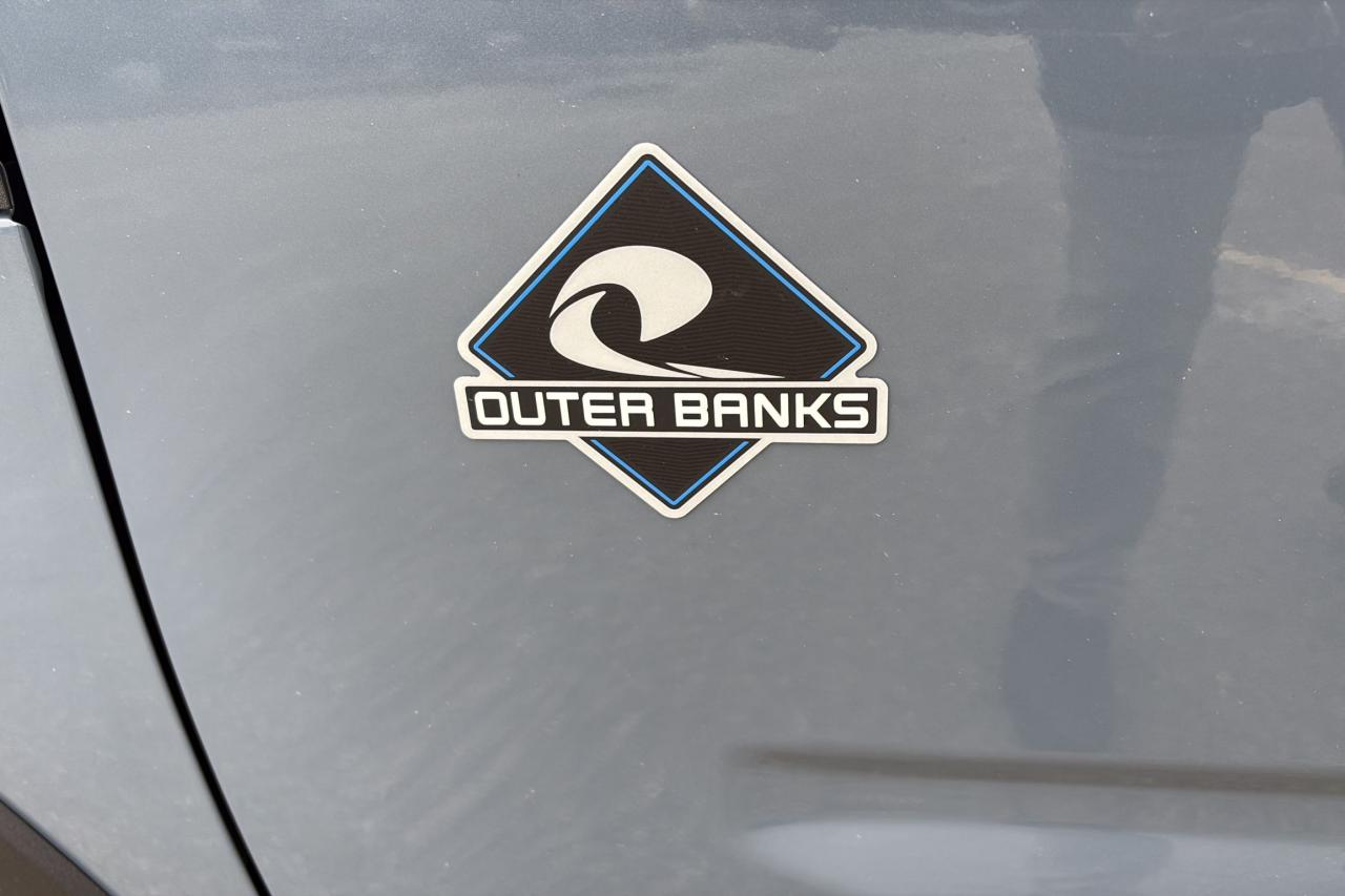 2025 Ford Bronco Sport OUTER BANKS, TECH PKG, MOONROOF, REMOTE START Photo