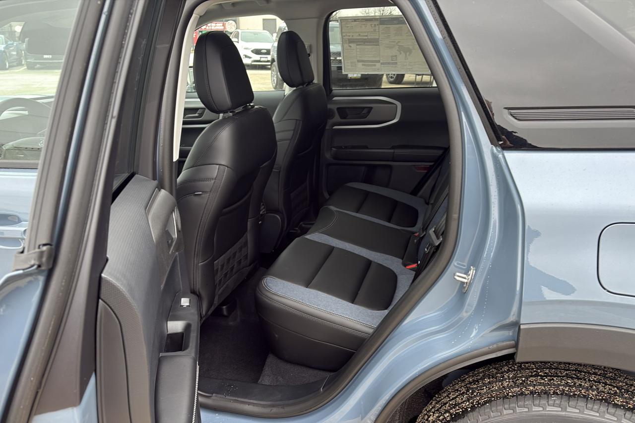 2025 Ford Bronco Sport OUTER BANKS, TECH PKG, MOONROOF, REMOTE START Photo