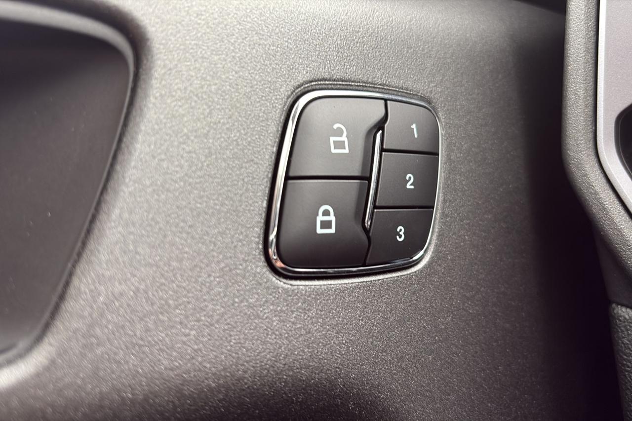 2025 Ford Bronco Sport OUTER BANKS, TECH PKG, MOONROOF, REMOTE START Photo