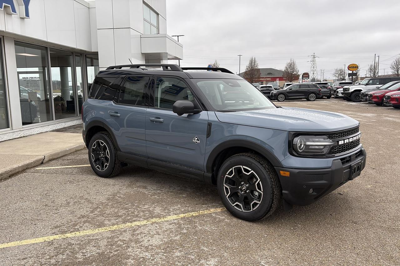 2025 Ford Bronco Sport OUTER BANKS, TECH PKG, MOONROOF, REMOTE START Photo4