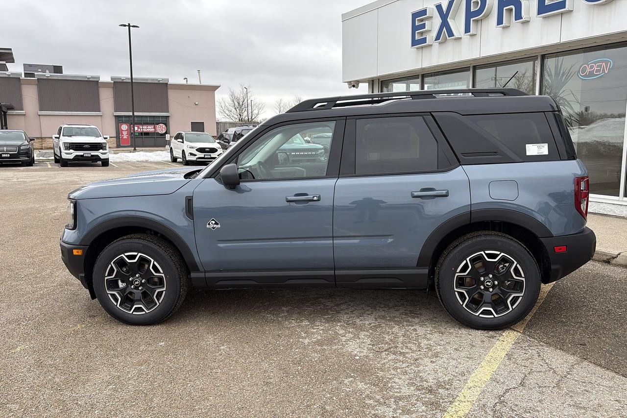 2025 Ford Bronco Sport OUTER BANKS, TECH PKG, MOONROOF, REMOTE START Photo