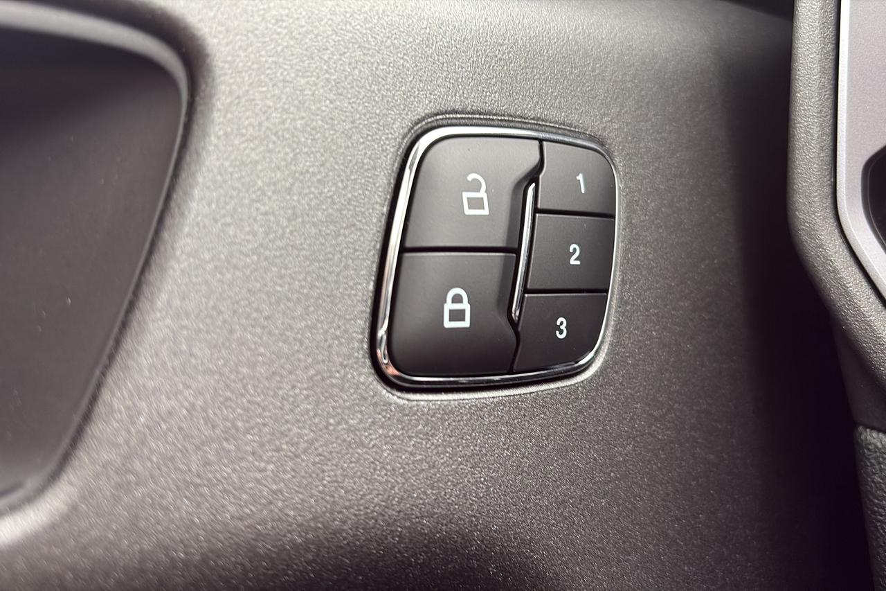 2025 Ford Bronco Sport OUTER BANKS, TECH PKG, MOONROOF, REMOTE START Photo