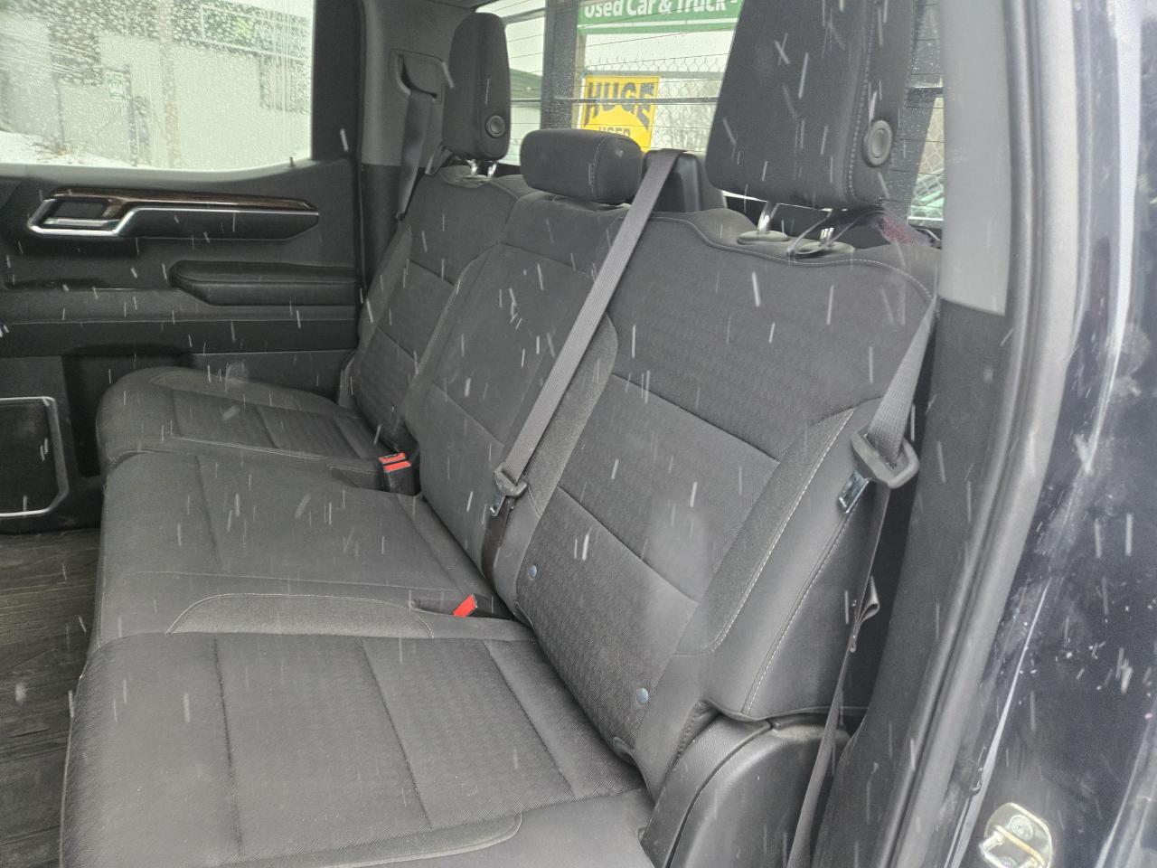 2023 GMC Sierra 1500 SLE - Photo #7