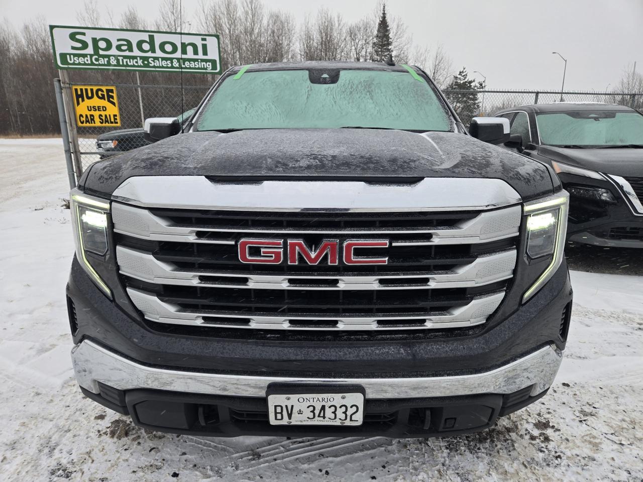 2023 GMC Sierra 1500 SLE - Photo #2