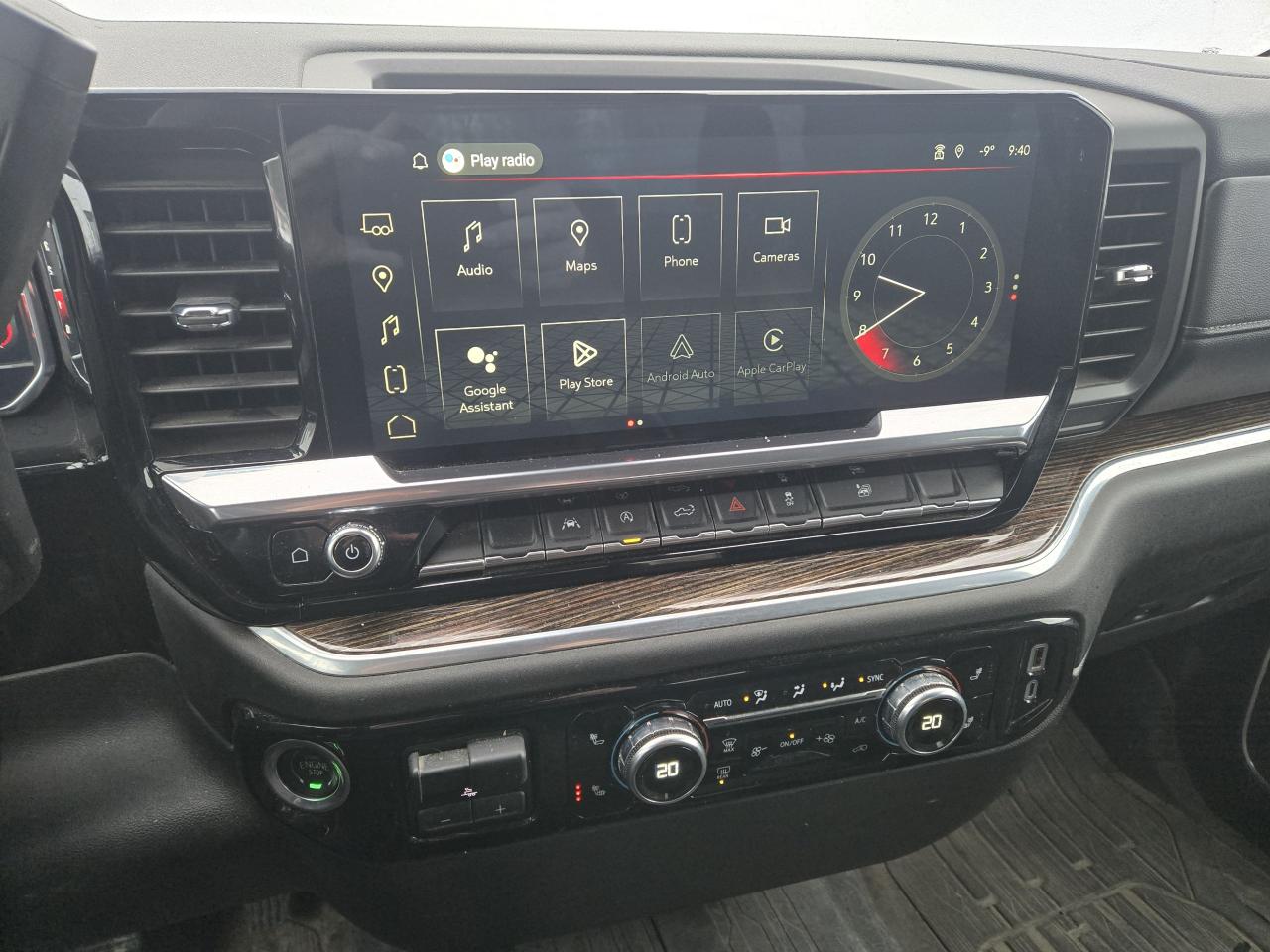 2023 GMC Sierra 1500 SLE - Photo #9