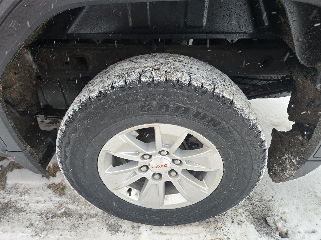 2023 GMC Sierra 1500 SLE - Photo #21