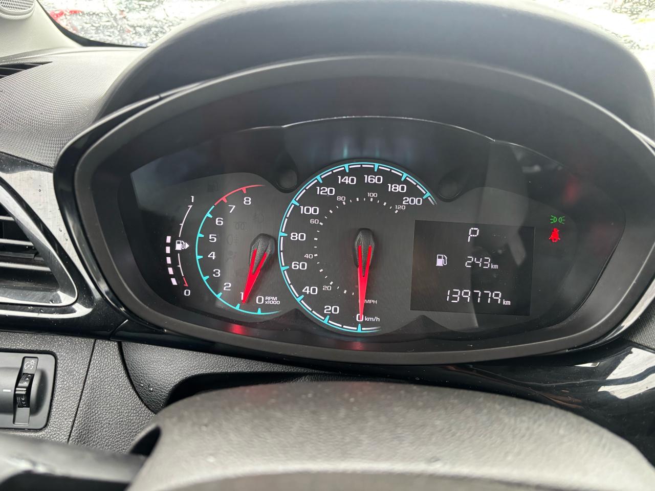 2018 Chevrolet Spark LT, Hatchback, Back-Up-Camera, Alloys, Bluetooth Photo