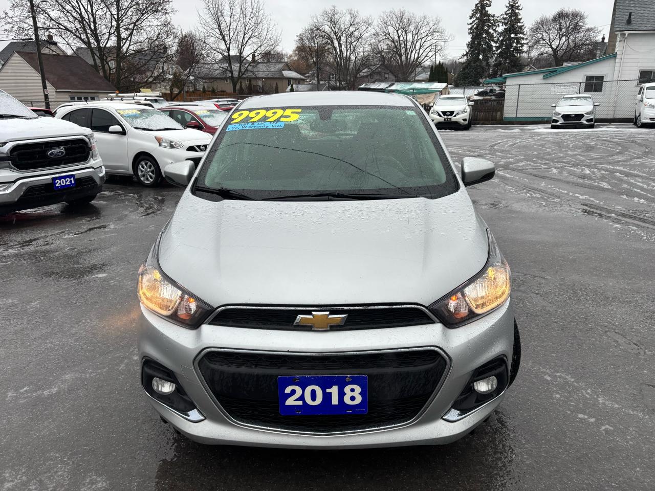 2018 Chevrolet Spark LT, Hatchback, Back-Up-Camera, Alloys, Bluetooth Photo