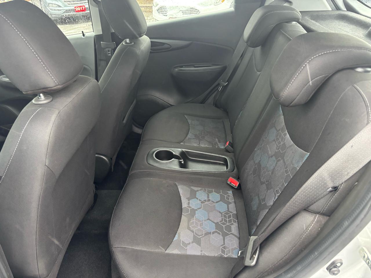 2018 Chevrolet Spark LT, Hatchback, Back-Up-Camera, Alloys, Bluetooth Photo