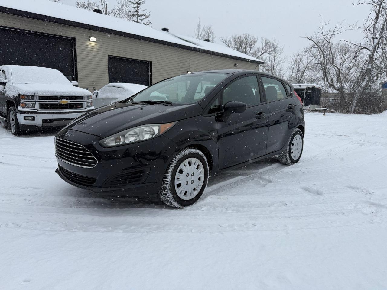 Used 2015 Ford Fiesta 5dr HB S for sale in Ottawa, ON