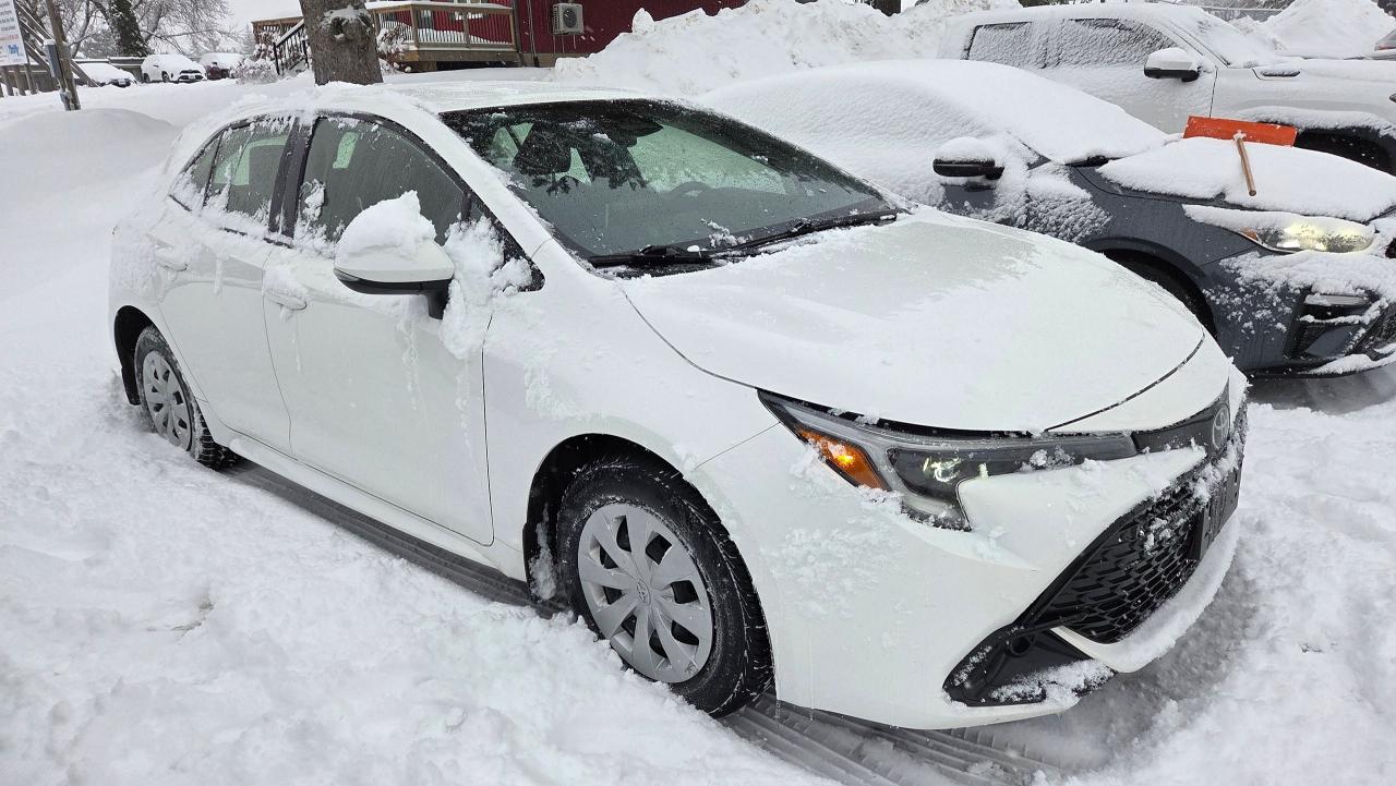 2023 Toyota Corolla SE Photo3