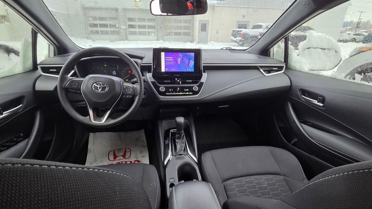 2023 Toyota Corolla SE Photo