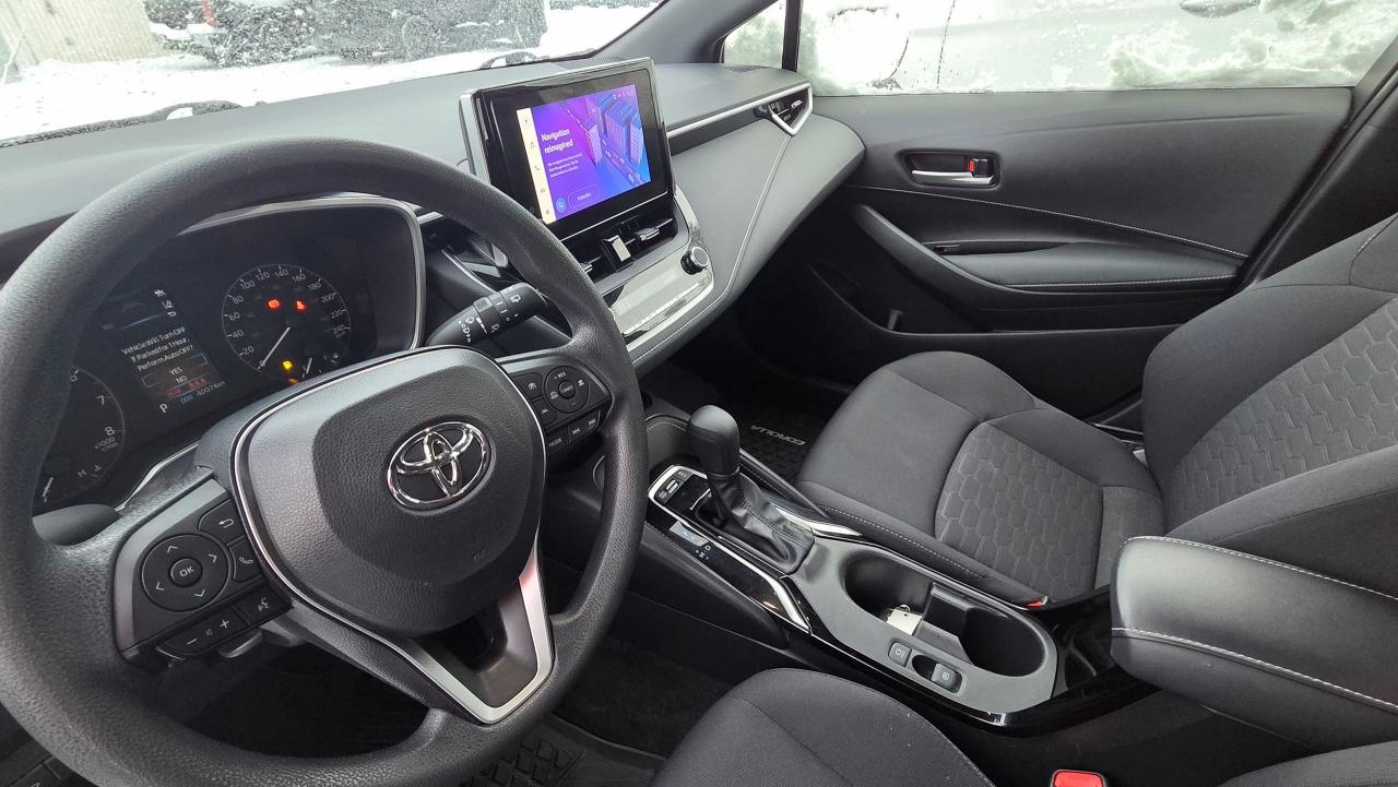 2023 Toyota Corolla SE Photo