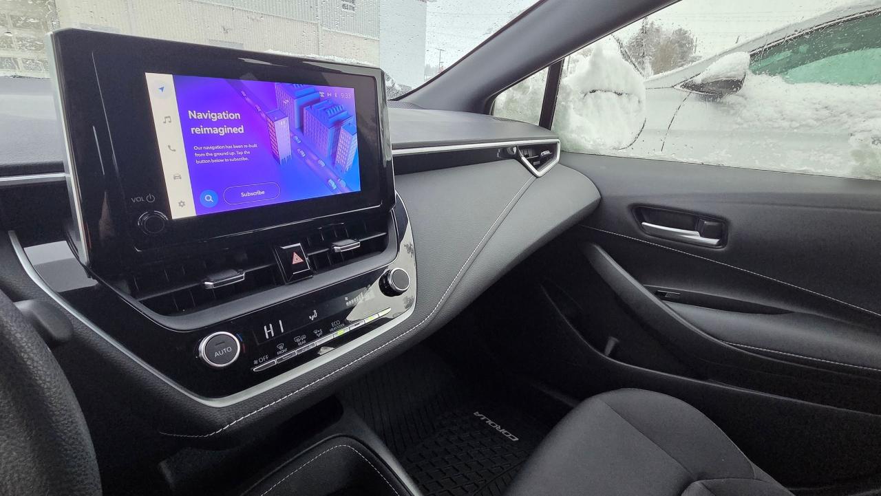 2023 Toyota Corolla SE Photo