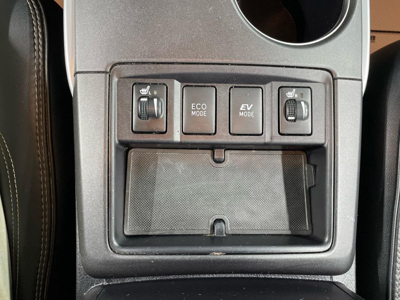 2015 Toyota Camry XLE HYBRID