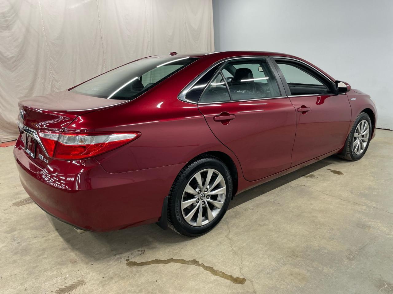 2015 Toyota Camry XLE HYBRID