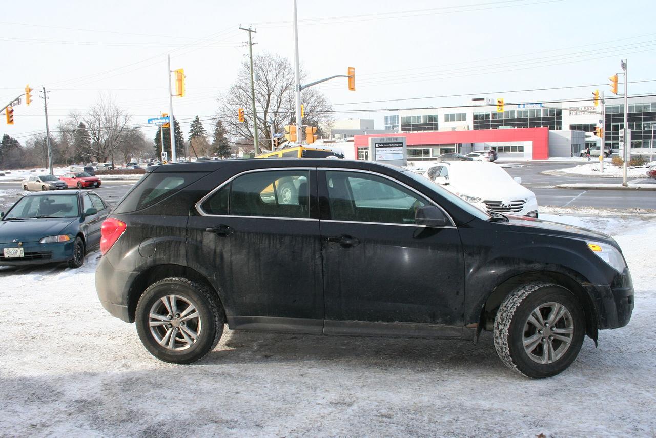 2015 Chevrolet Equinox LS Photo3