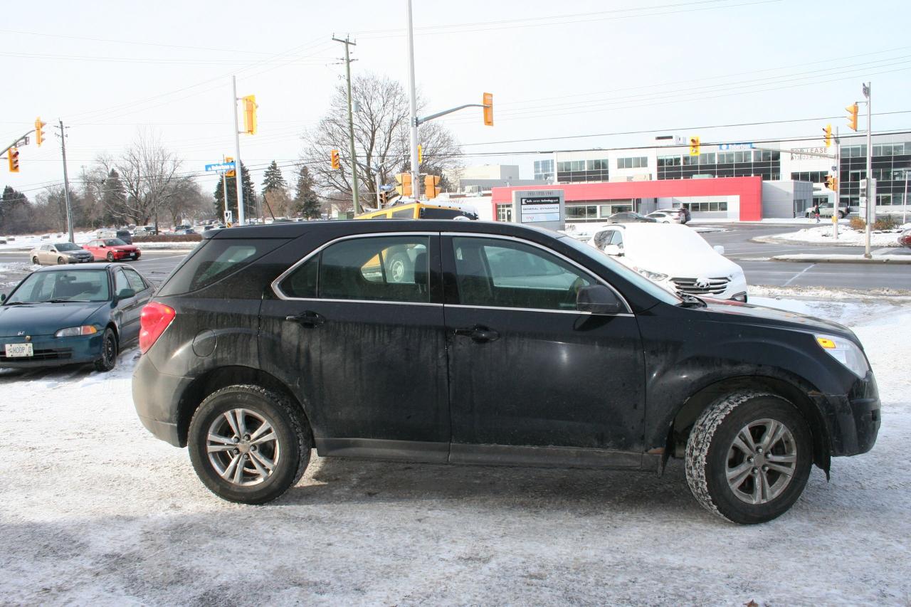 2015 Chevrolet Equinox LS Photo3