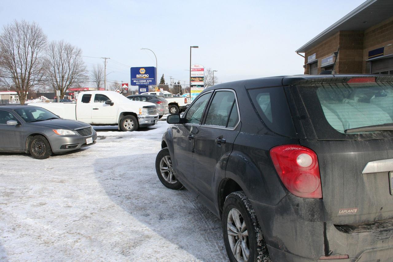 2015 Chevrolet Equinox LS Photo