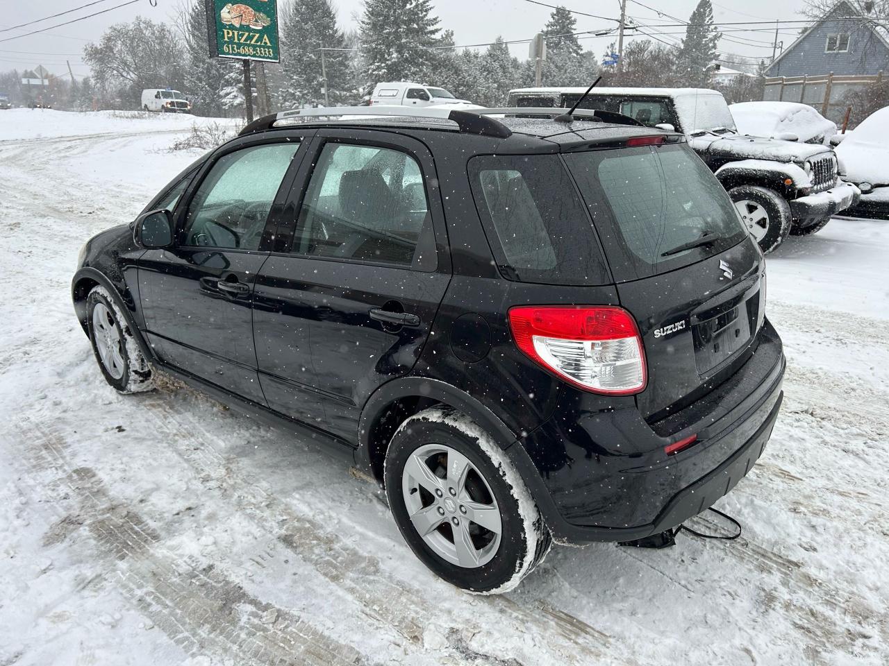 2011 Suzuki SX4 JLX ESP Photo3
