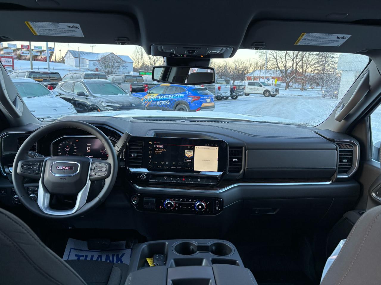 2026 GMC Sierra 3500 HD 2026 GMC Sierra SLE 3500 Crew Cab Dually 4WD Photo