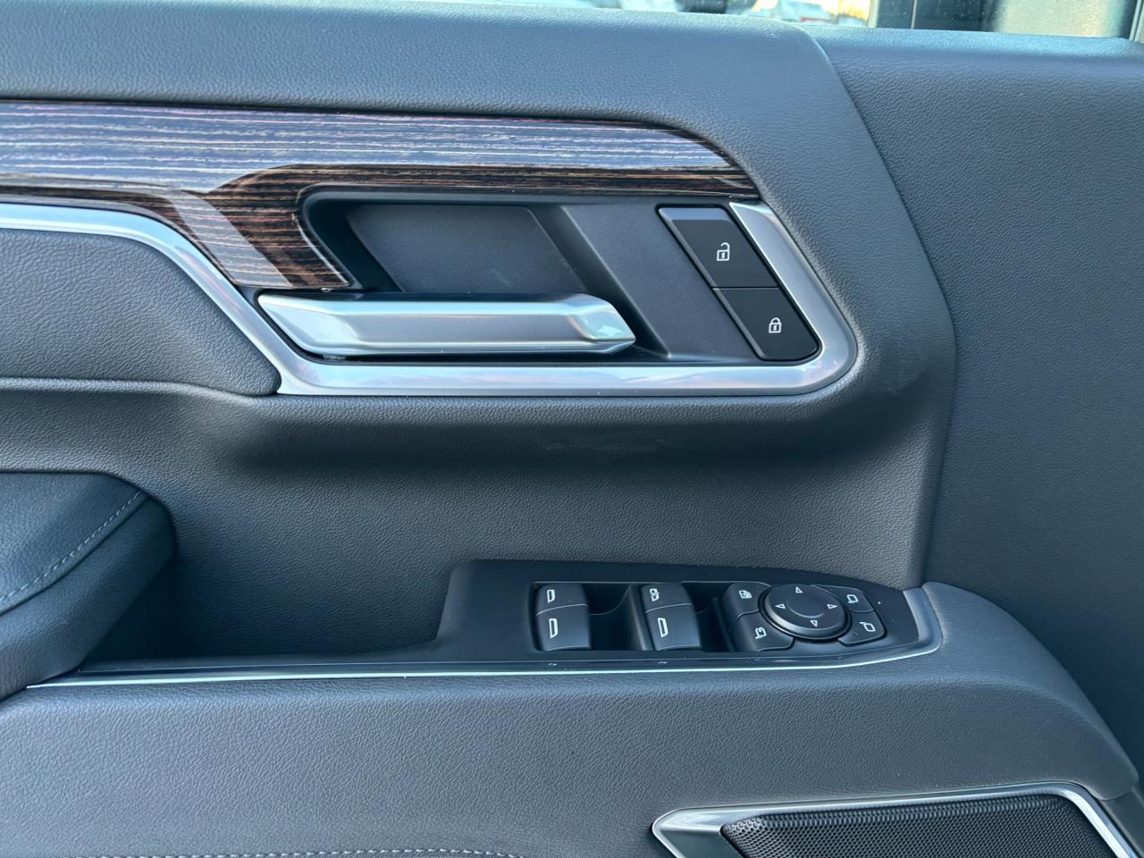 2026 GMC Sierra 3500 HD 2026 GMC Sierra SLE 3500 Crew Cab Dually 4WD Photo