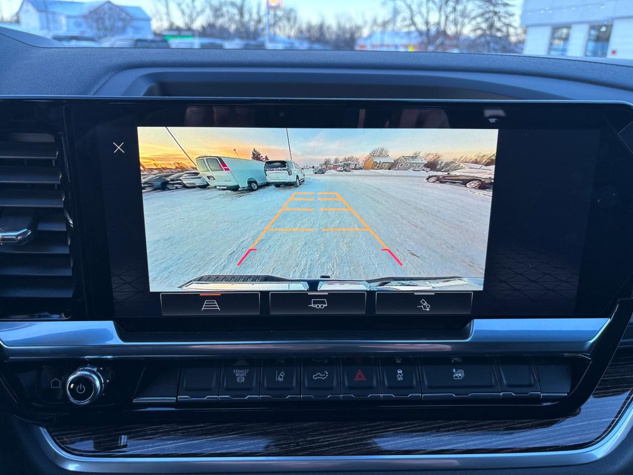 2026 GMC Sierra 3500 HD 2026 GMC Sierra SLE 3500 Crew Cab Dually 4WD Photo