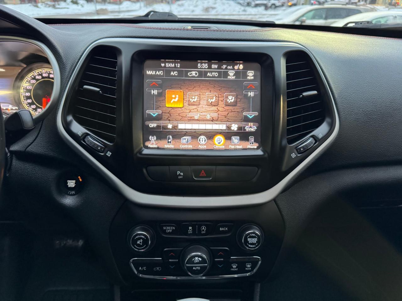 2016 Jeep Cherokee Trailhawk Leather | Sunroof | Heated Seats | Heated Steering | Backup Camera Photo