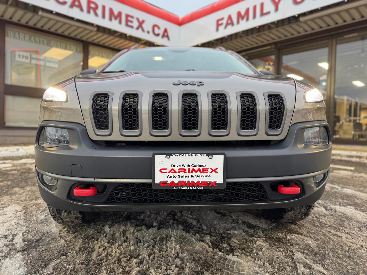 2016 Jeep Cherokee Trailhawk Leather | Sunroof | Heated Seats | Heated Steering | Backup Camera Photo