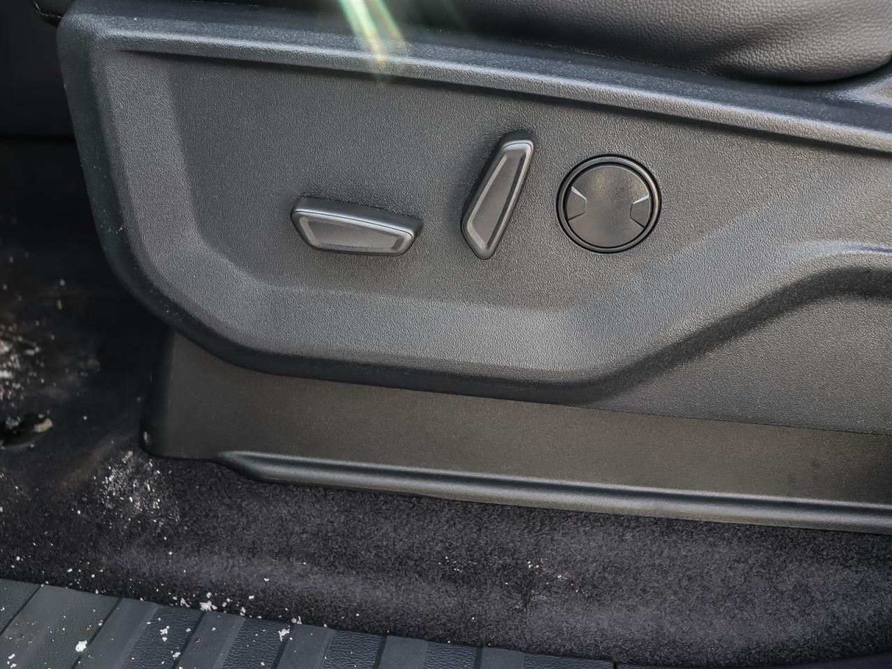 2025 Ford F-150 Lariat Photo