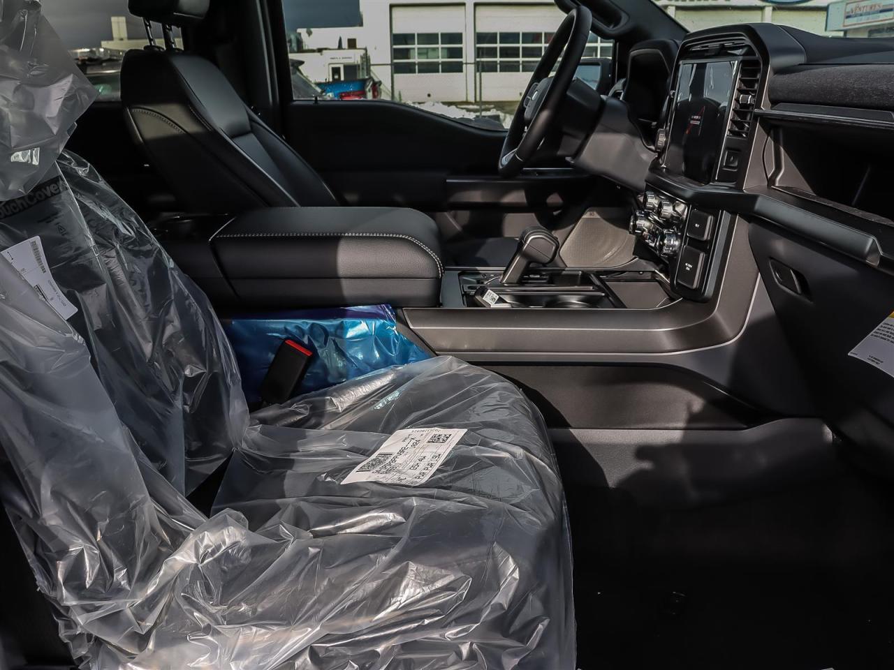 2025 Ford F-150 Lariat Photo