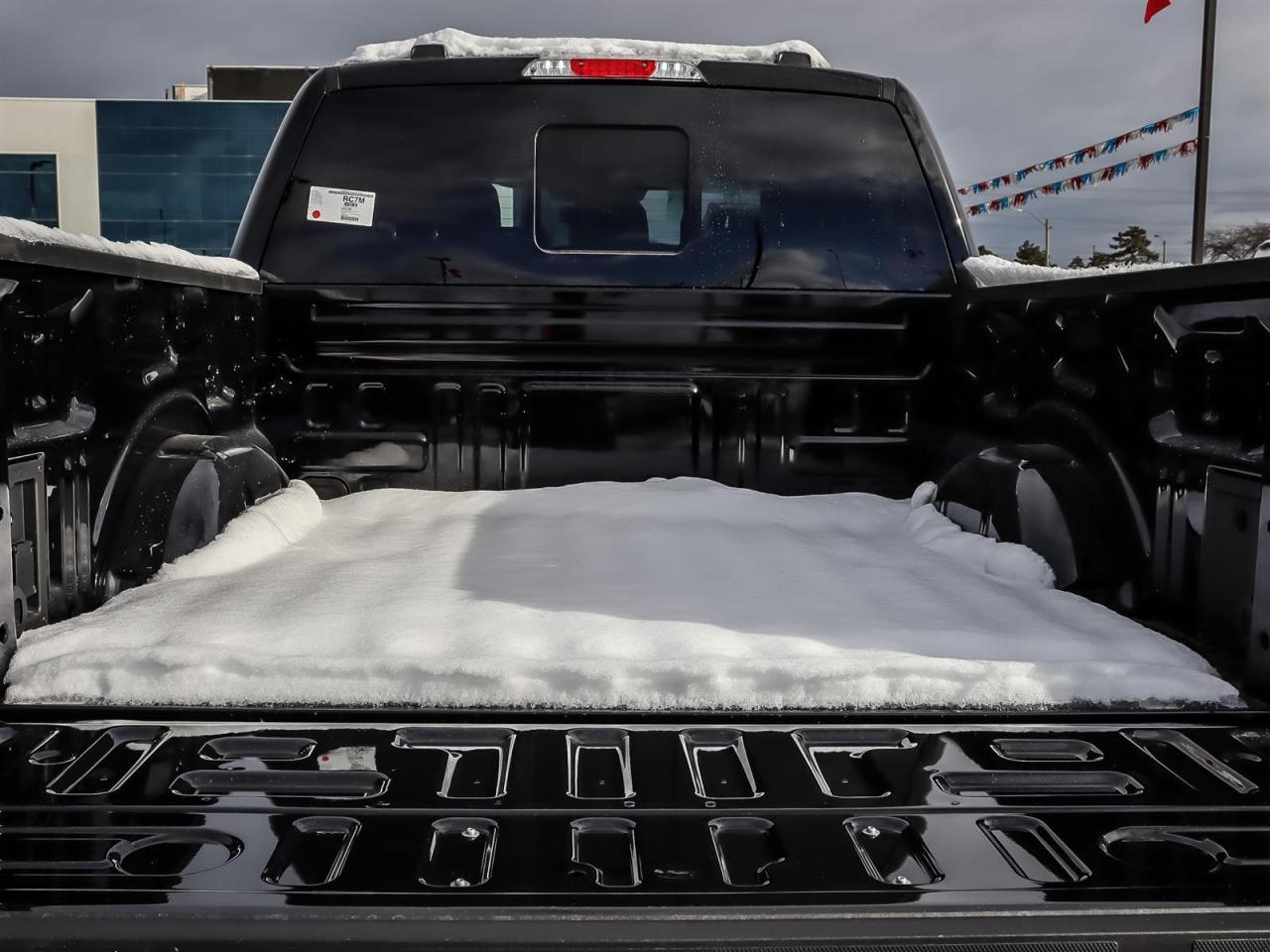 2025 Ford F-150 Lariat Photo