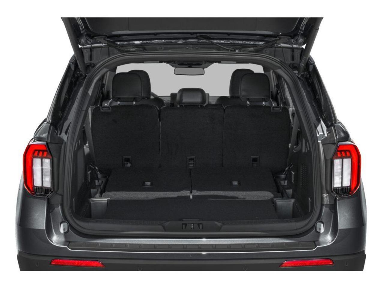 2025 Ford Explorer ST-Line Photo