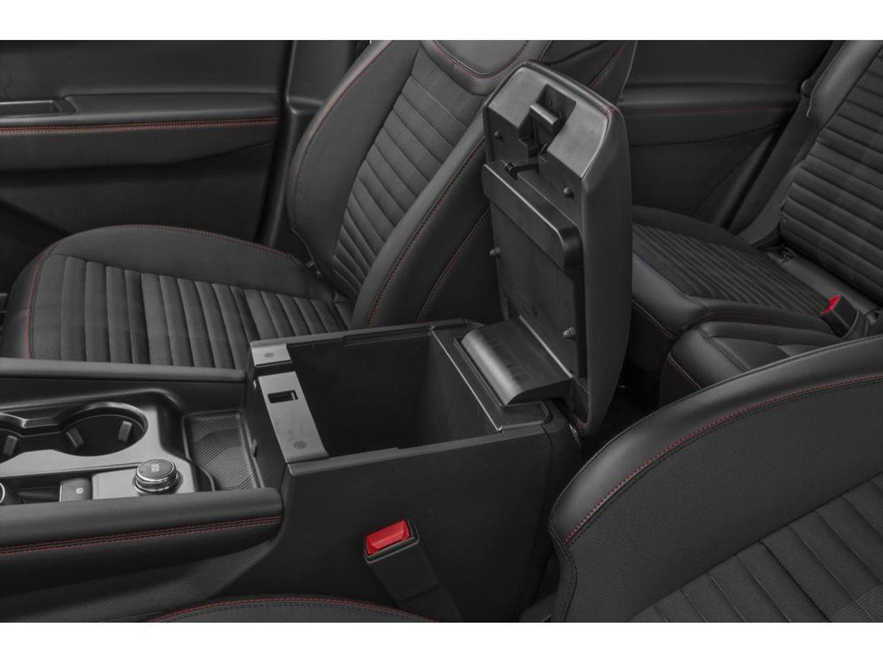 2025 Ford Explorer ST-Line Photo