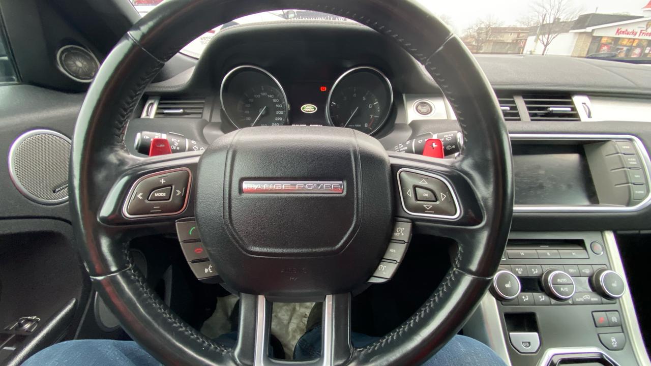 2015 Land Rover Range Rover Evoque 5dr HB Pure Plus Photo