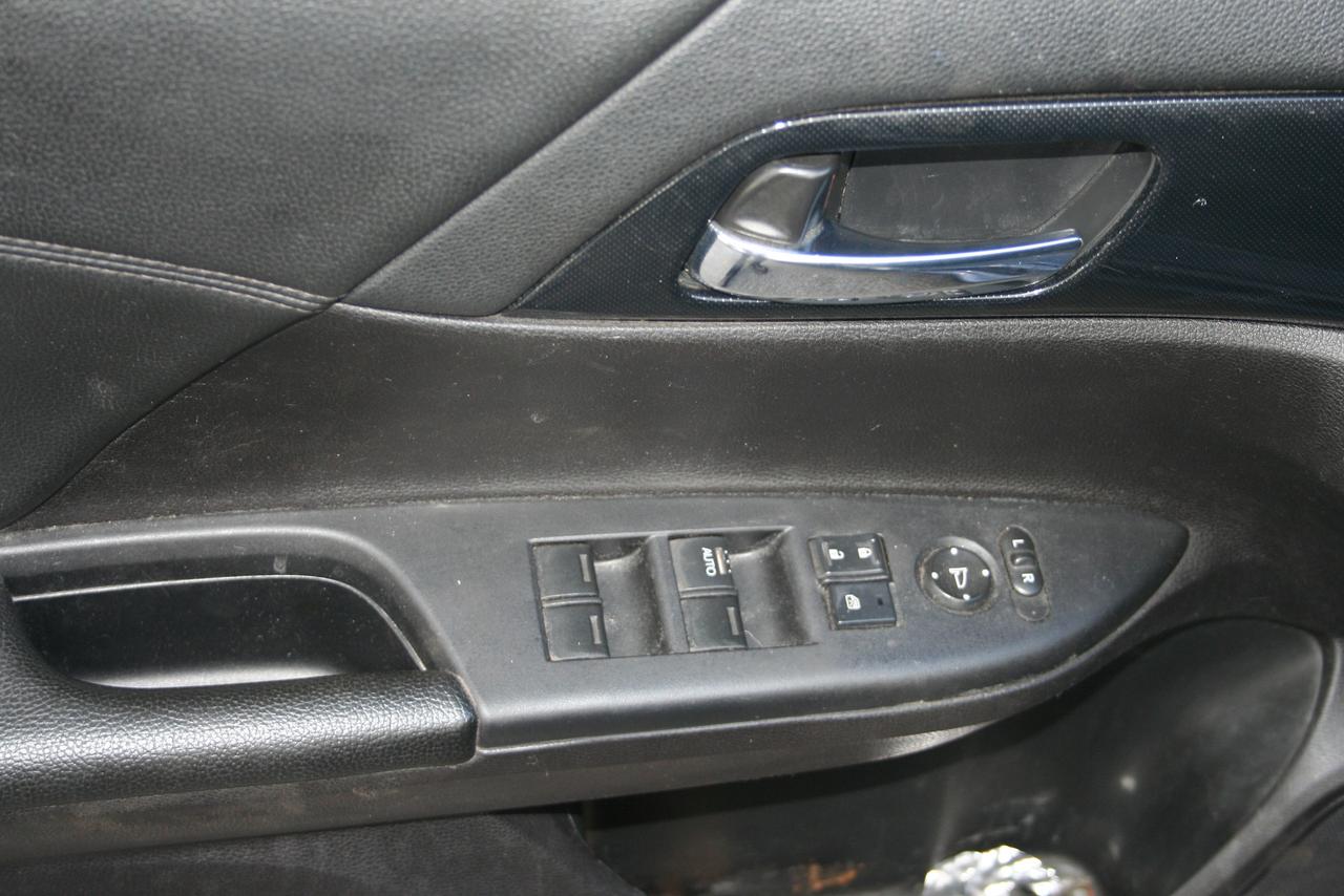 2015 Honda Accord Sport Photo
