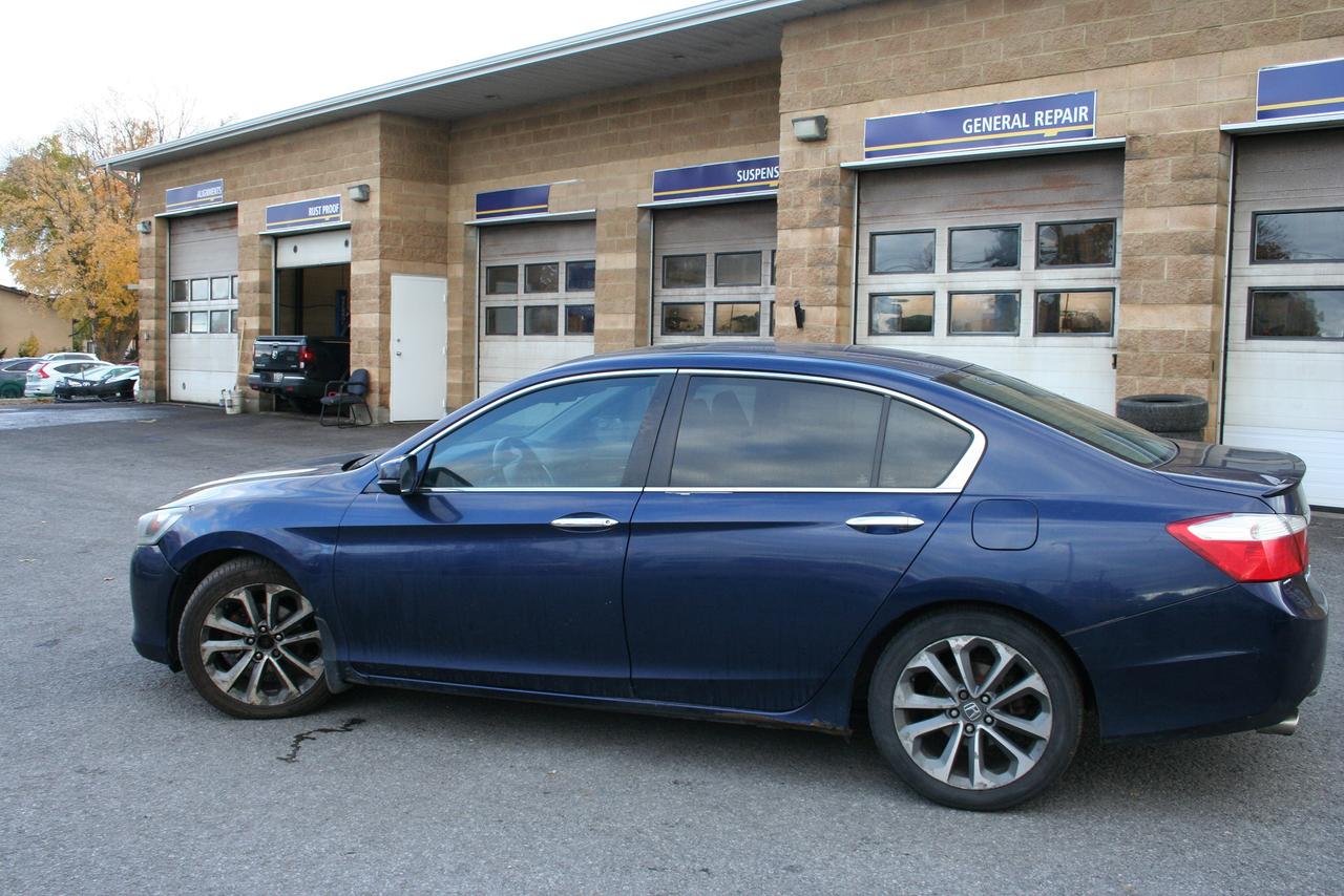 2015 Honda Accord Sport Photo