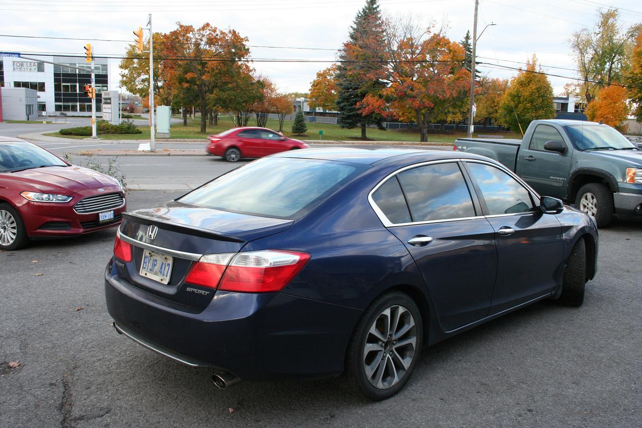 2015 Honda Accord Sport Photo4