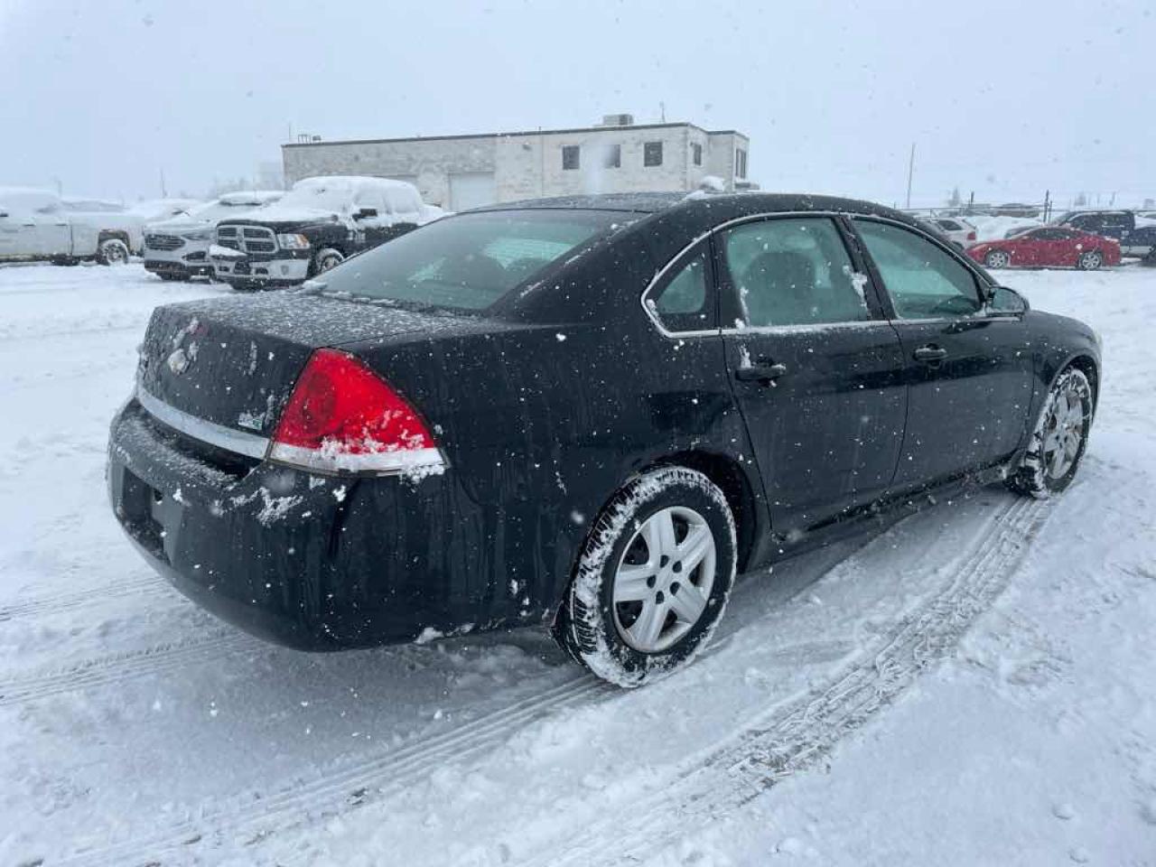 2011 Chevrolet Impala LS Photo3